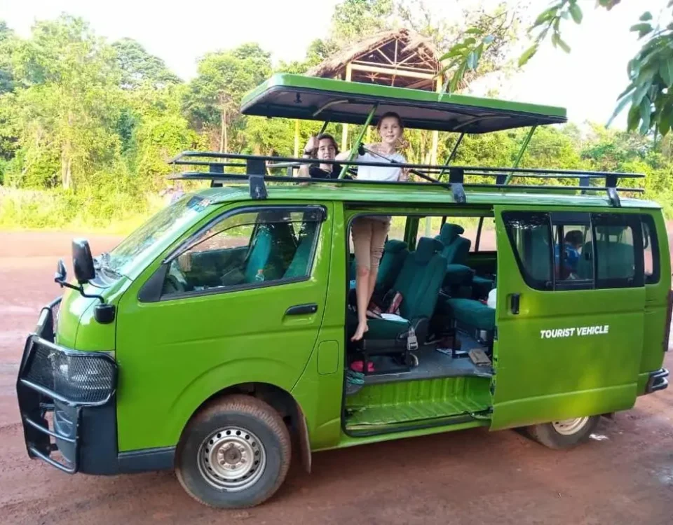 Safari Car Rentals in Uganda