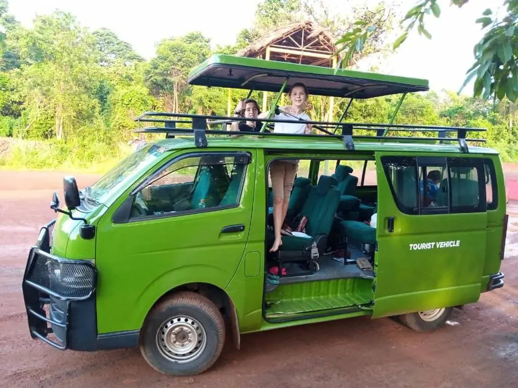 Safari Car Rentals in Uganda