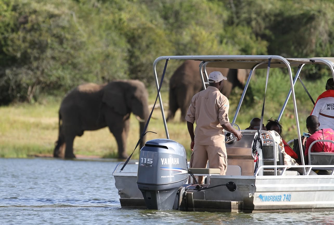 Boat Safaris on Lake Ihema